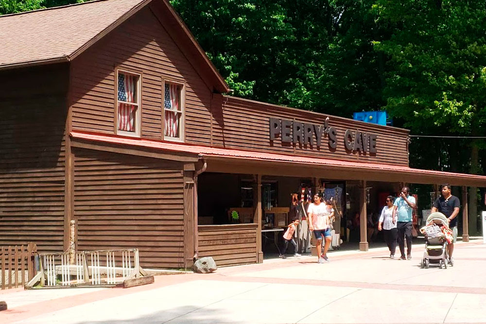 Perry’s Cave Building Perry's Cave Building